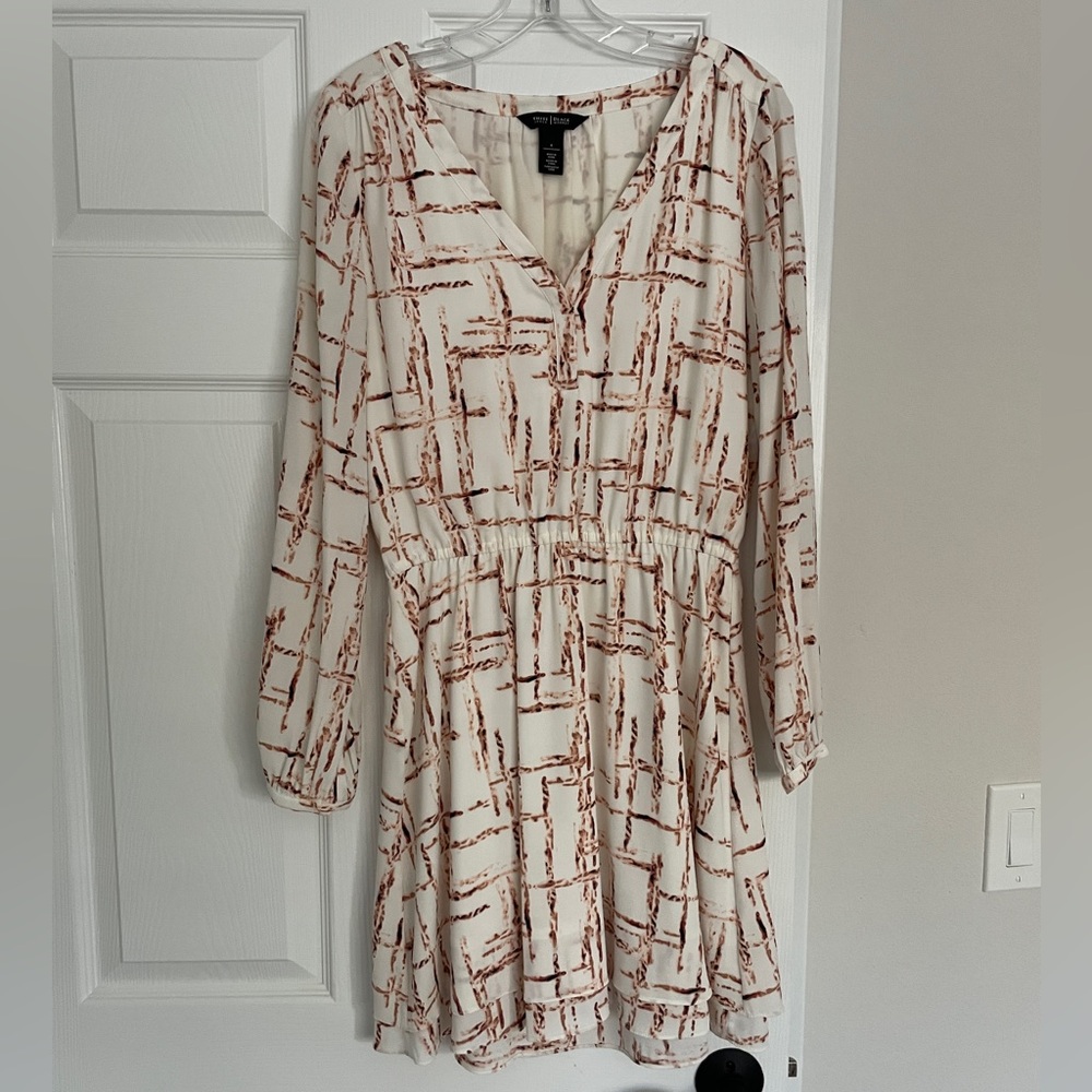 White House Black Market Shift Dress Size 4 Long Sleeve Dress